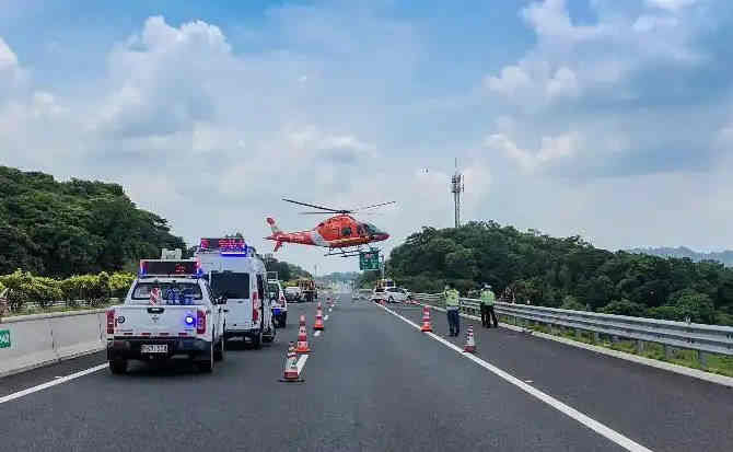 策勒高速公路汽车救援案例